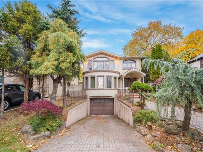 201-05 28th Ave, Bayside, NY, 11360