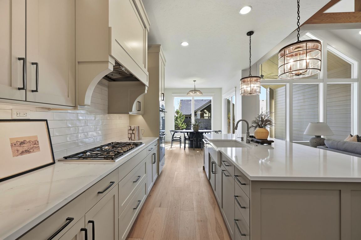 next background image