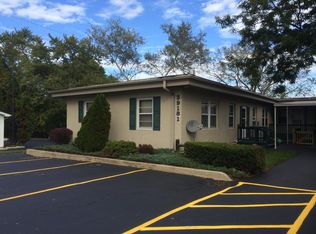39181 N Lewis Ave APT 6, Beach Park, IL 60099