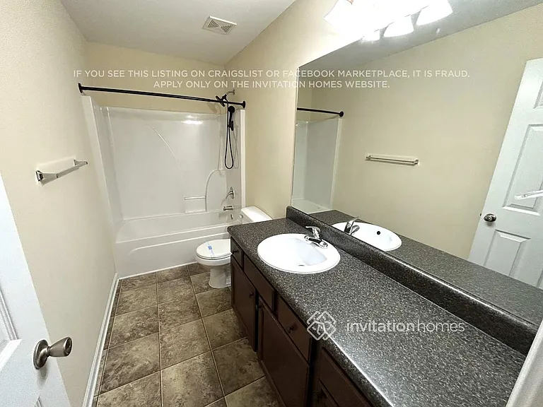 2565 Beal St — Photo 12