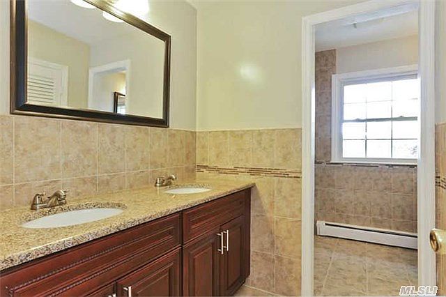2nd image of 438 Hoffman Ln