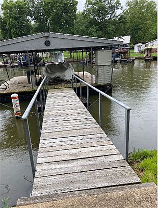 2nd image of 4208 Fox Hollow Ln