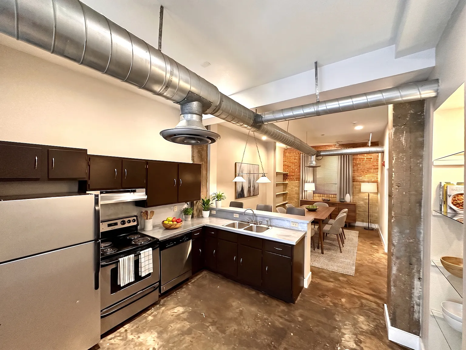 2 bed, 943 sqft, $1,435 — Photo 3