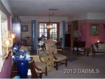 3rd image of 750 E Lindenwood Cir