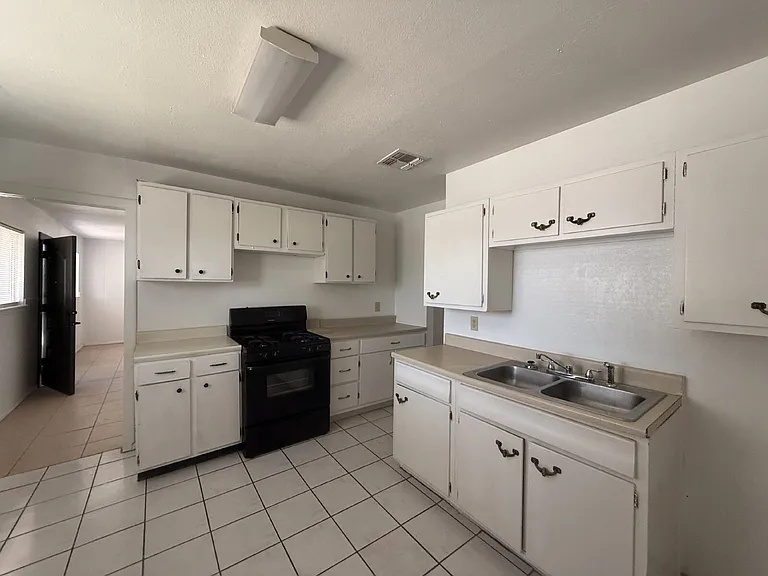 7289 Mimosa Ave — Photo 11