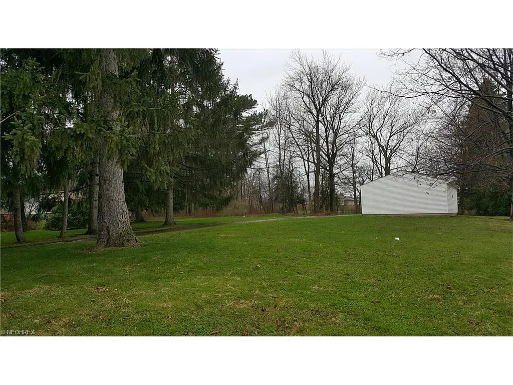 5570 Dunham Rd photo 1