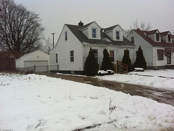 3rd image of 4414 W 139th St