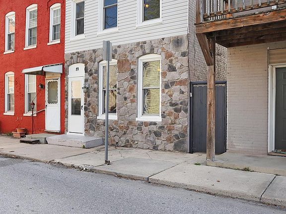 3rd image of 19 Cleveland Ave