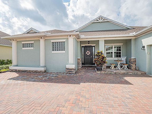 4th image of 7191 E Village Sq