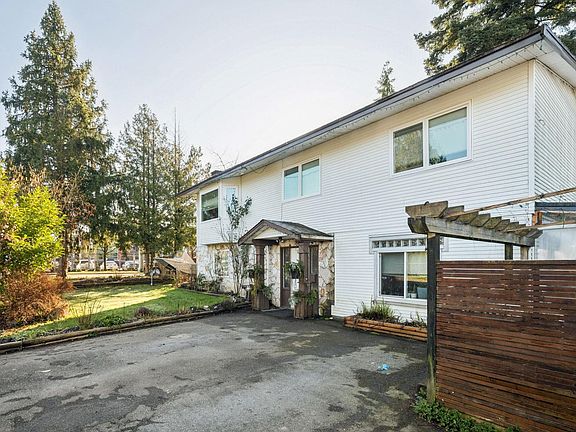 4th image of 22680 Brown Ave