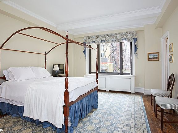 5th image of 180 E 79th St APT 3A