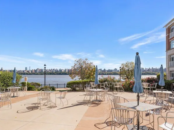 7400 River Road image 27 of 31