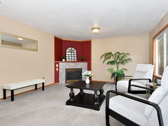 4th image of 1420 N Q Cir