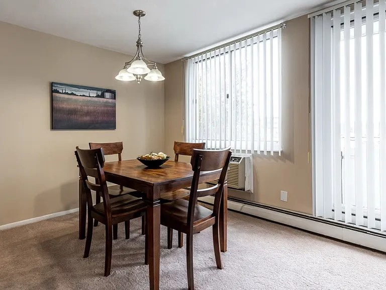 The Westbury Apartments — Photo 11