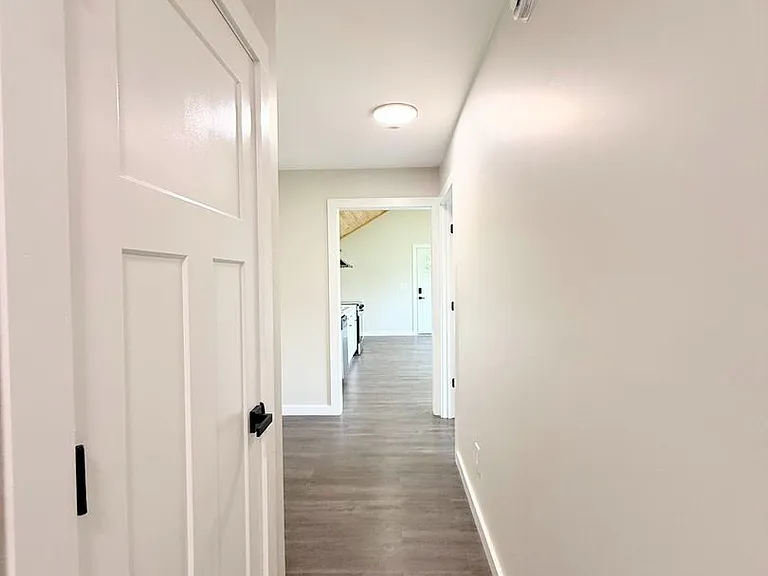 506 1st Ave W #6B — Photo 9
