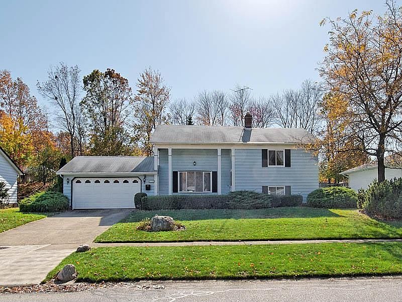 1st image of 8739 Royalview Dr