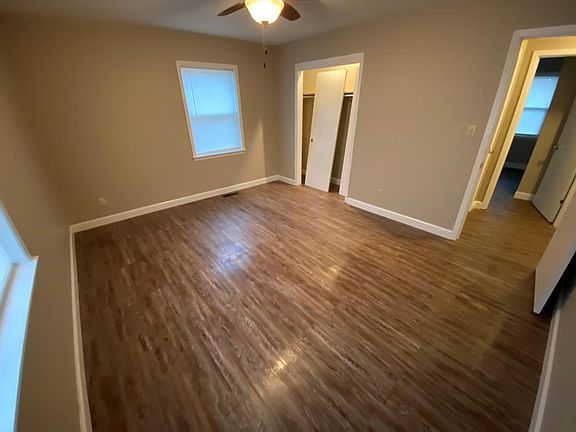 3rd image of 815 N Greenwich Ave