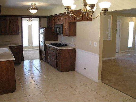 2nd image of 2209 N Glenbrook Dr