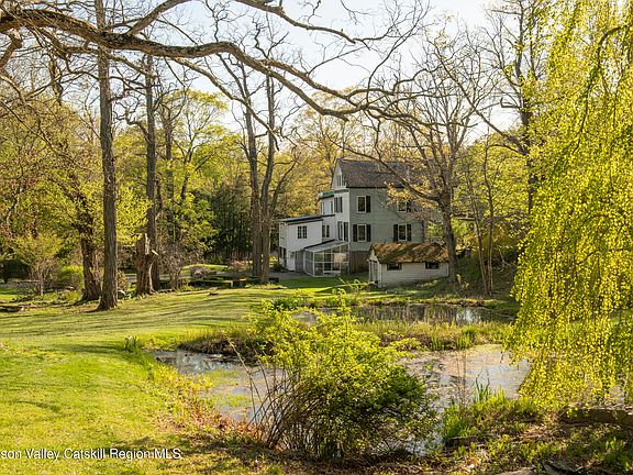 2nd image of 1624 High Falls Road