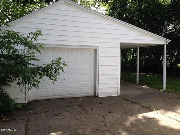 2nd image of 3138 Jefferson Ave SE
