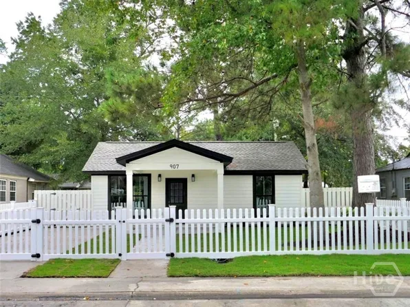 907 Cubedge Street, Savannah, GA 31415