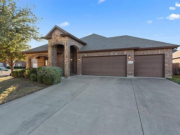 4th image of 8101 Misty Water Dr