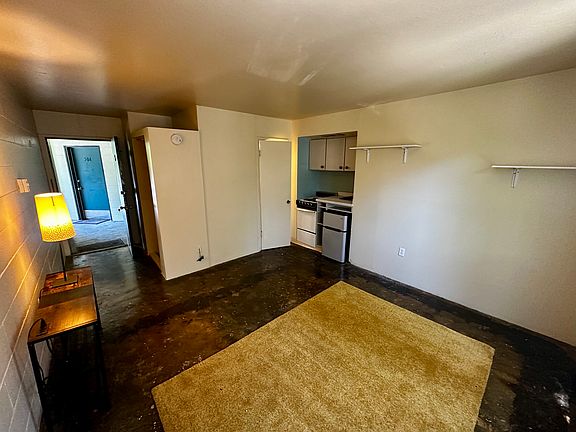4th image of 901 SW Saint Clair Ave #507