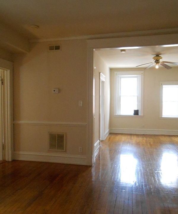 1st image of 1102 W Grace St APT 8