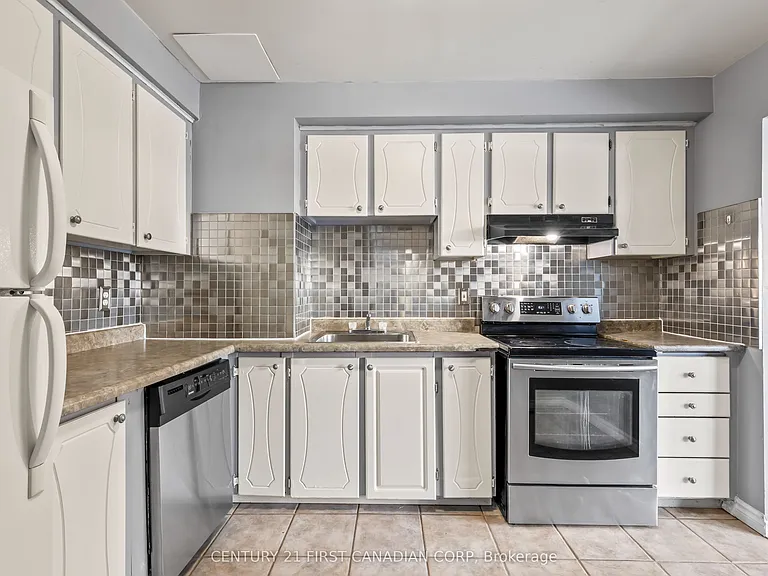 500 Osgoode Dr #20 — Photo 10