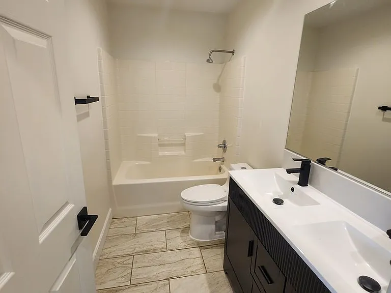 6331 Hermosa Ave — Photo 12