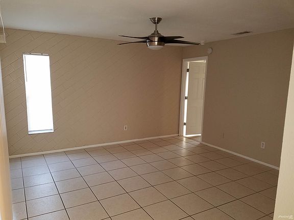4th image of 512 Royal Palm Dr