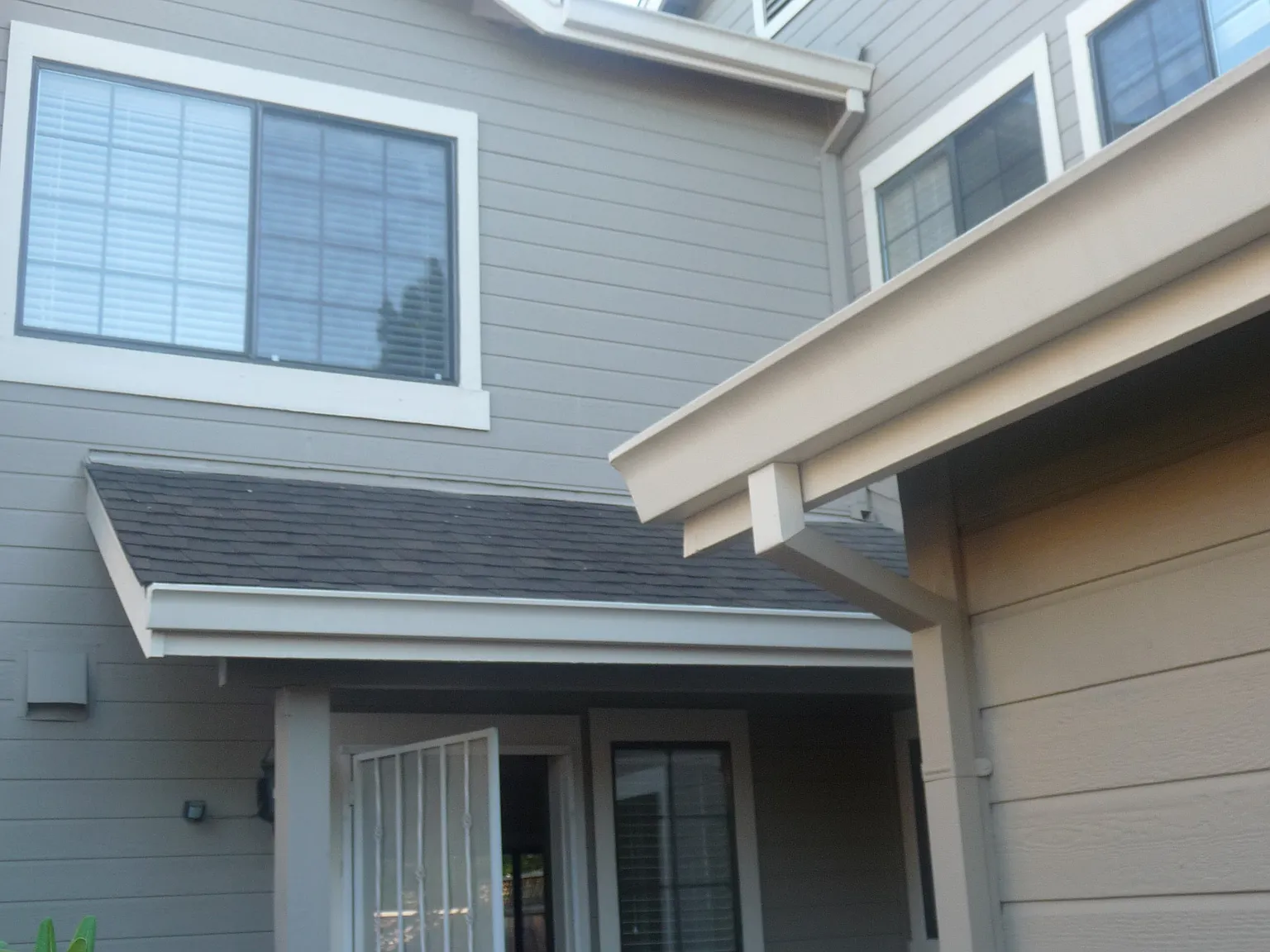 3 bed, 2.5 bath, 1701 sqft, $4,300 — Photo 3