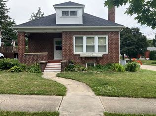 1504 W Logan St, Freeport, IL 61032