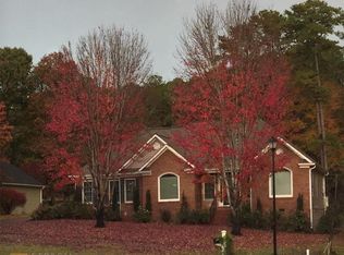 15 Secretariat Ct, Cartersville, GA 30121