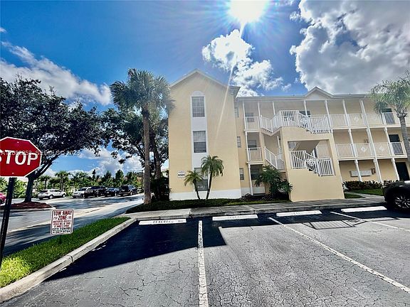 2nd image of 6324 La Costa Dr APT B