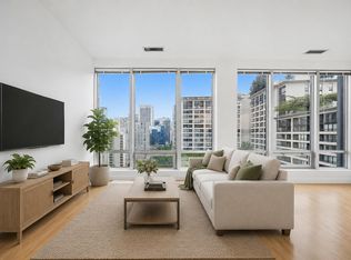 989 Nelson St #1110, Vancouver, BC V6Z2S1