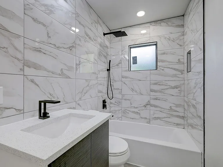 2403 Cleburne St #3 — Photo 29