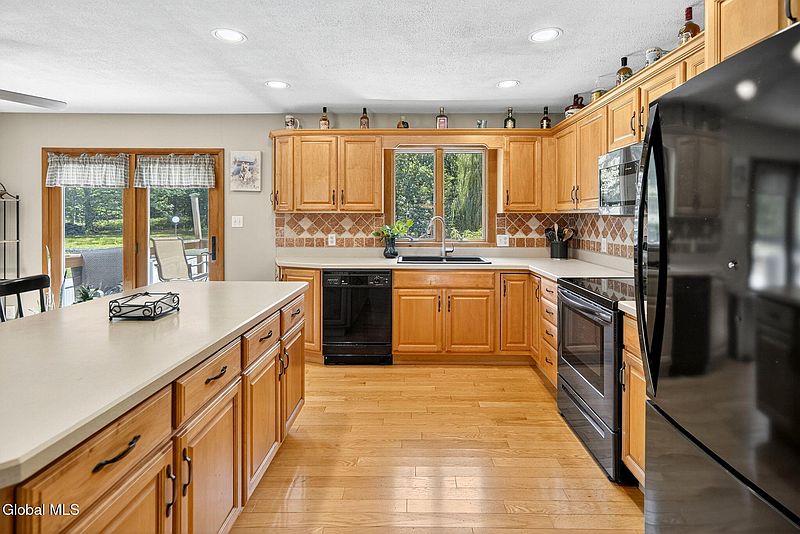 2nd image of 49 Overlook Avenue