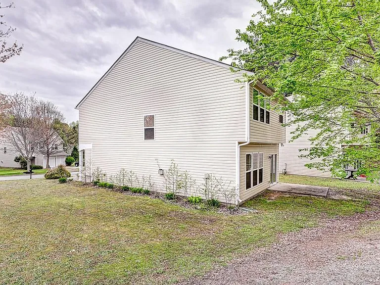 1356 Upshur Pl — Photo 20