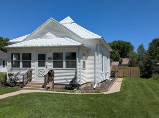 206 N 6th St, Mapleton, IA 51034