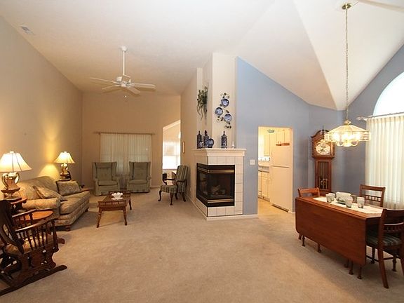 2nd image of 5104 W Churchill Ct #5104
