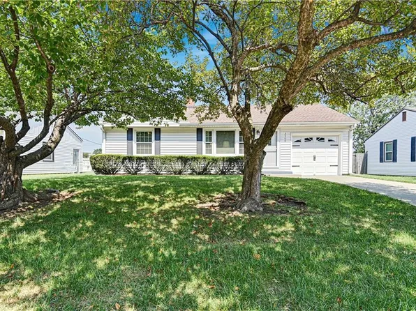 2506 NE 60th St, Kansas City, MO 64118