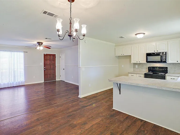2525 Gina Dr — Photo 13