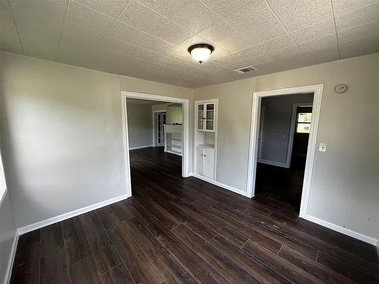 1805 E North St — Photo 7