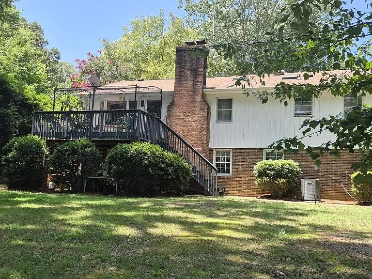 1741 Brandywine Dr — Photo 1
