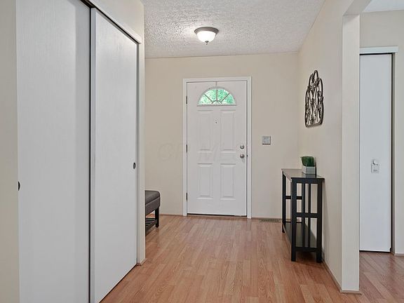 4th image of 9014 Holquest Dr