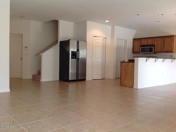 3rd image of 131 Majestic Bay Ave #131