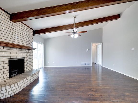 4th image of 105 Highridge Dr