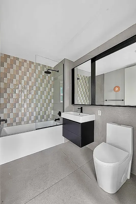 130 Hope Street — Photo 4