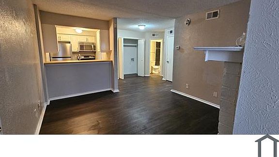 5th image of 9520 Royal Ln APT 305A